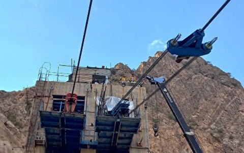 انتقال جرثقیل کابلی هوایی پروژه سدکارون4 به پروژه سدخرسان3